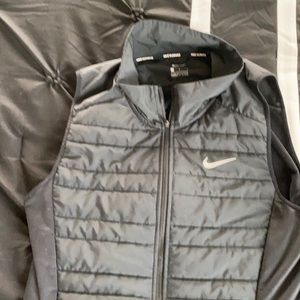 Nike running black vest Size large